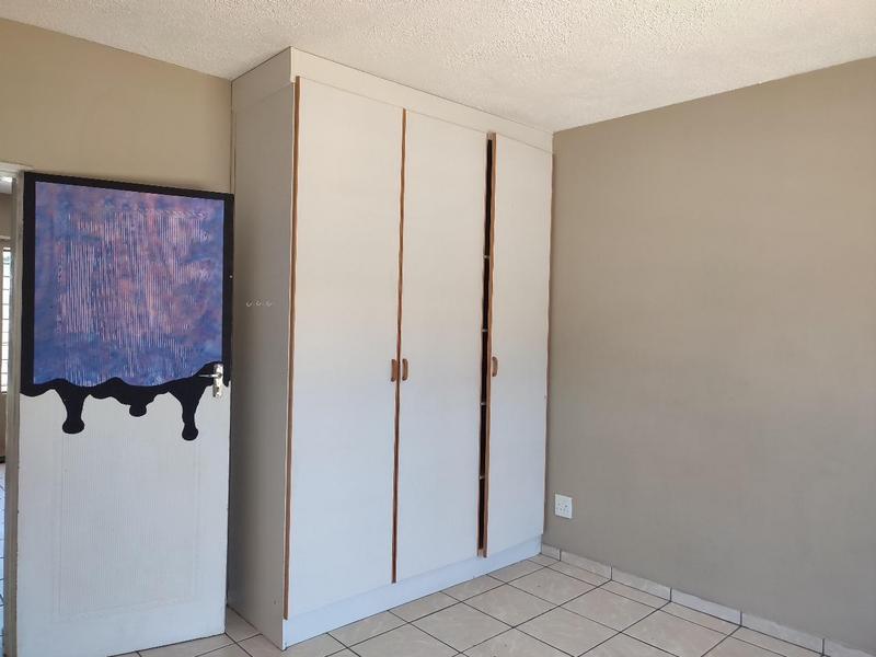 2 Bedroom Property for Sale in Potchefstroom North West